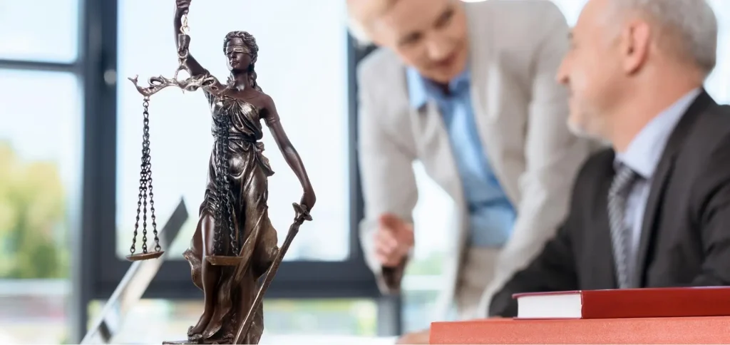 Ethics in the Workplace course image promoting integrity in leadership